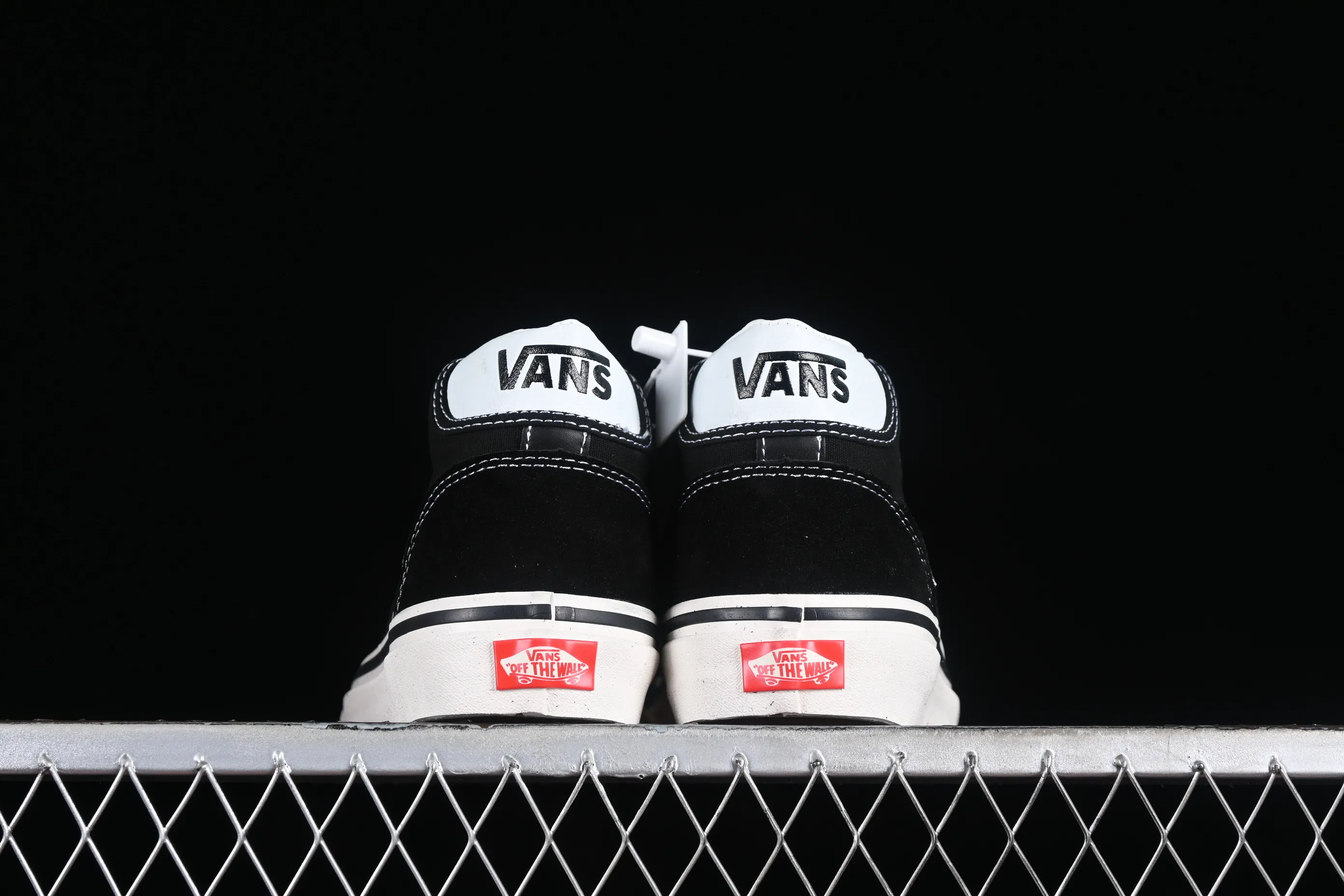 All categories Vans Vans series Vans Mid Vans China Vans Style 37 Anaheim black and white mid-top casual sneakers VN0A3MUOQF6